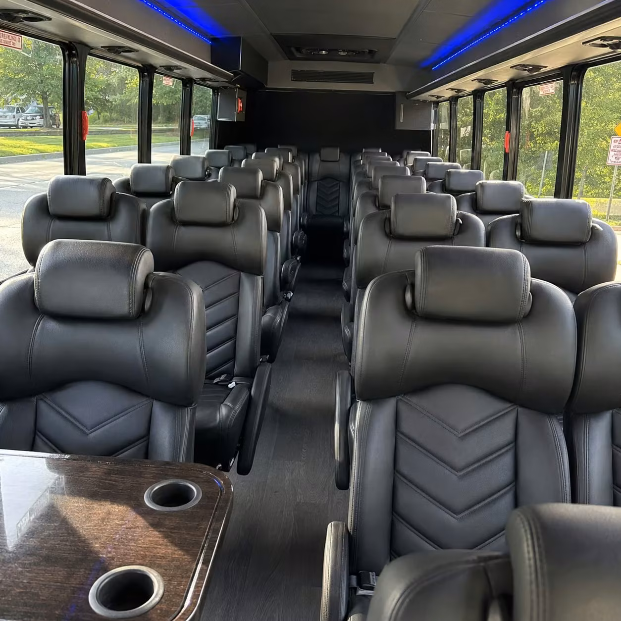 denton 28 passenger minibus rental